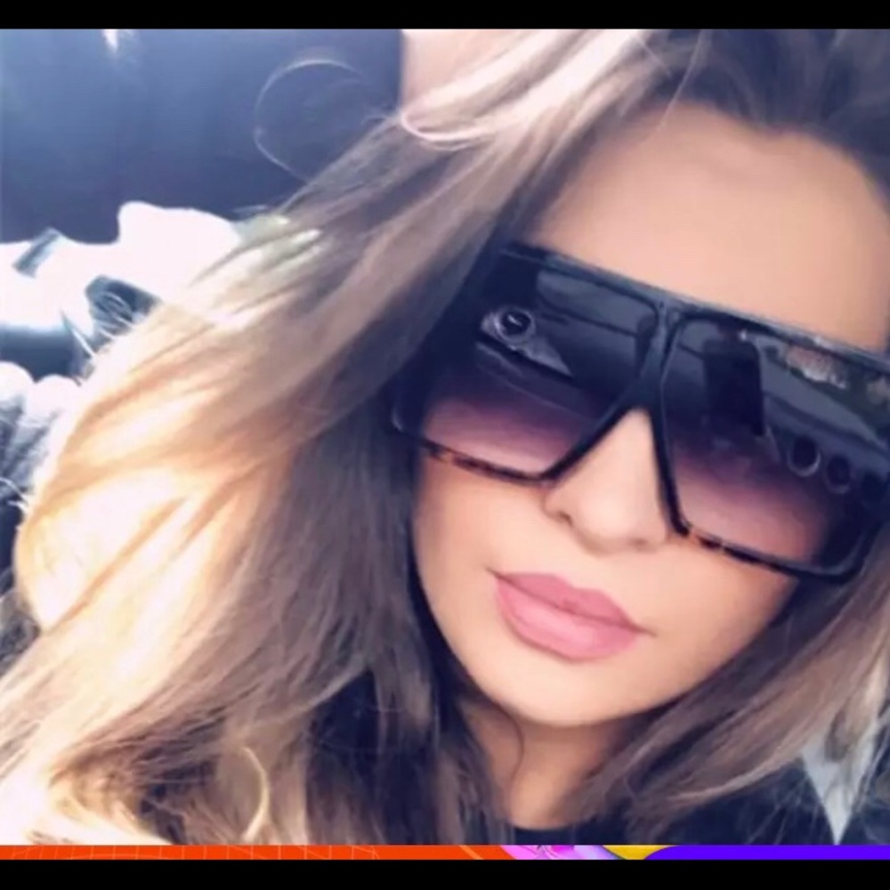 Women’s square fashion shades in brown